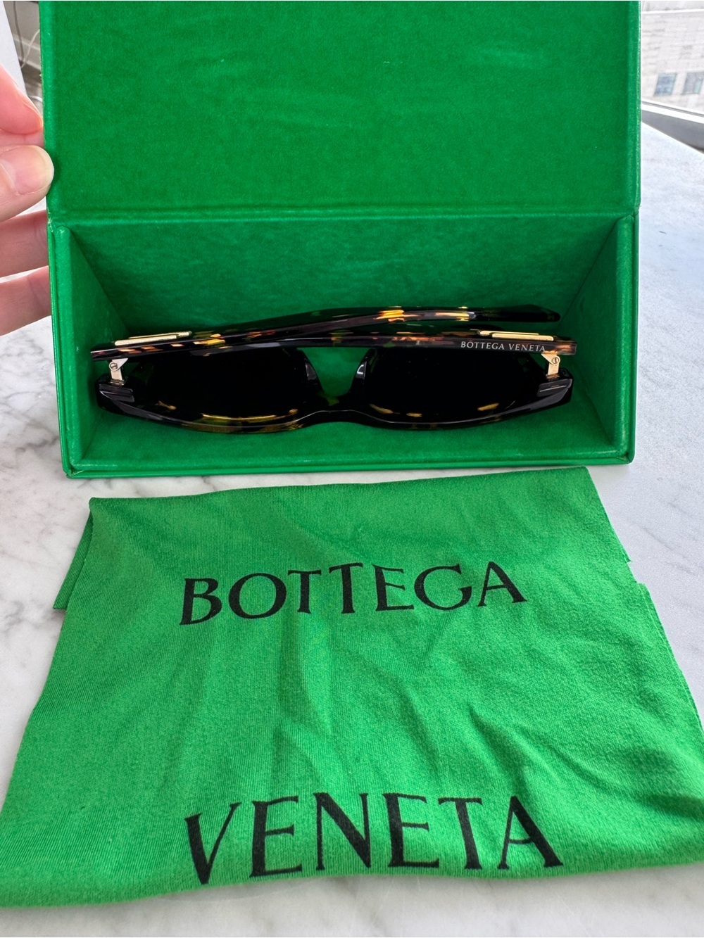 Bottega Veneta Women’s Tortoiseshell Rectangular - Very good condition